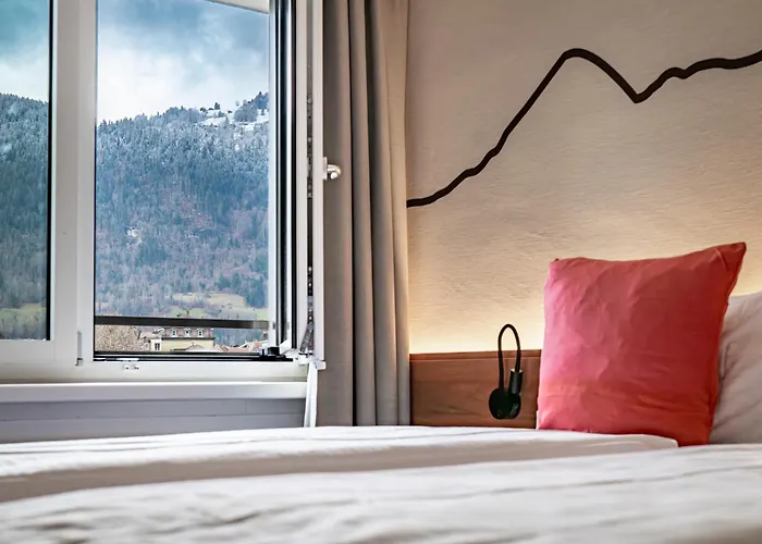 Hotel Merkur - West Station