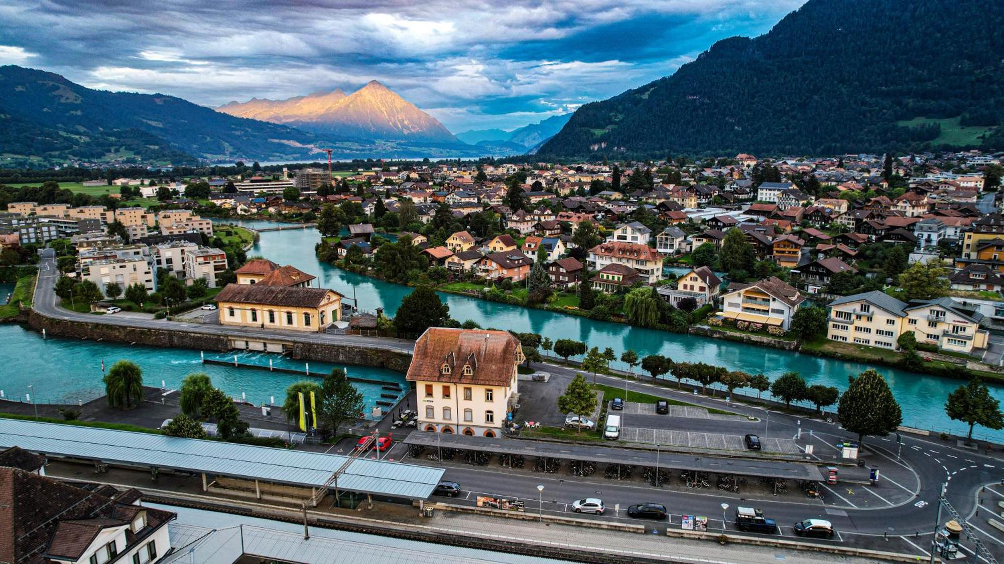 Merkur - West Station Hotel Interlaken