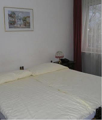 Merkur - West Station Hotel Interlaken